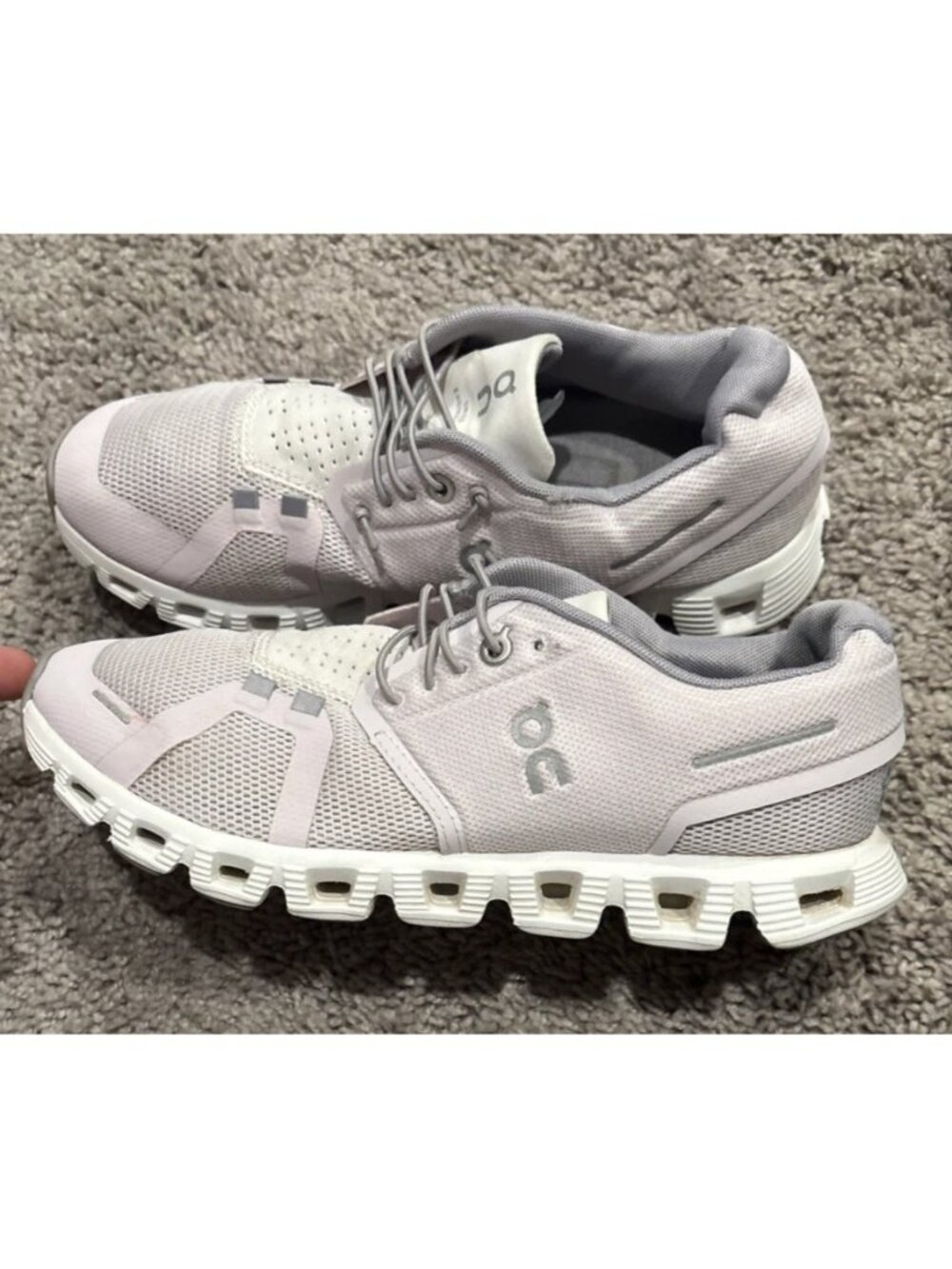 On Cloud 5 Lily Frost Lavender Shoes Sneakers Size 8.5 Women Athletic 59.98899
